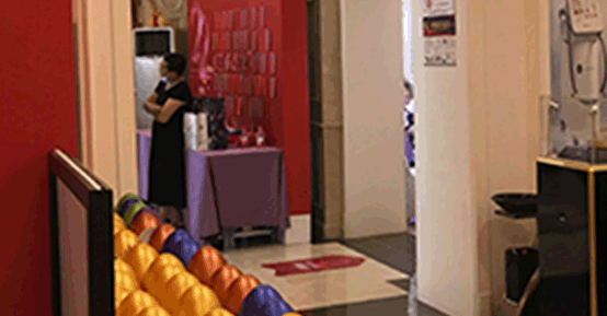 郑州曙光植发在商会大厦中心广场举行了盛大的开业典礼